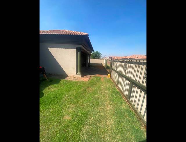 3 BEDROOM HOUSE FOR SALE IN MINERALIA